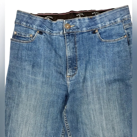 Riders by Lee Curvier wide-leg jeans, 34”W, stretchy waistband, mid-wash blue - Picture 2 of 5